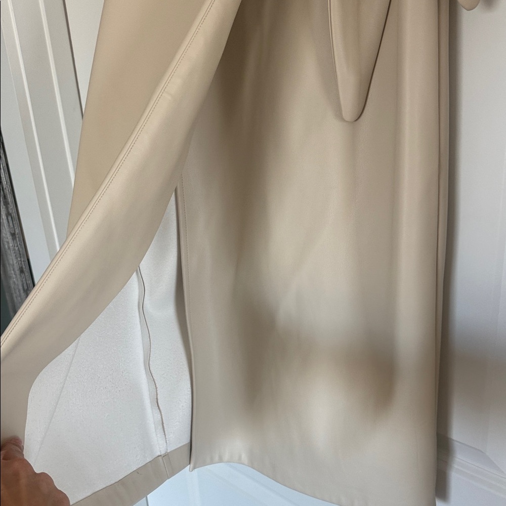 Steve Madden Cream Pencil Skirt - Picture 2 of 6